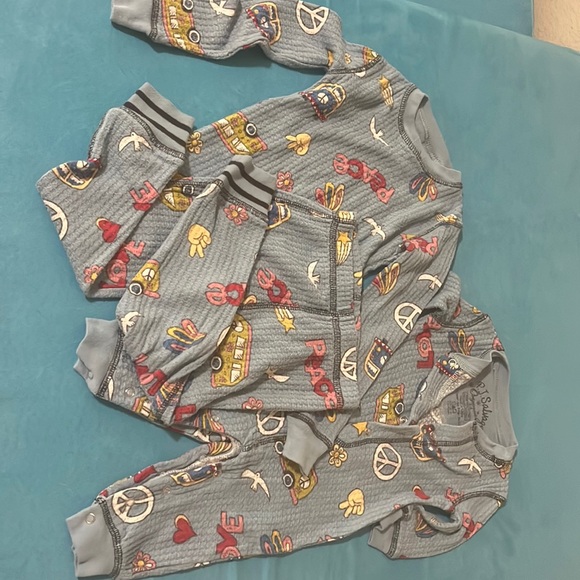 Sibling set 3T and 3-6m - Picture 1 of 1